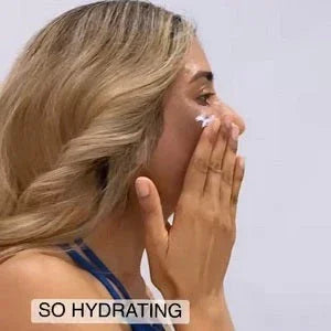 Brightening Sunscreen | SPF 50+ | PA+++ | No White Cast | Nourishing - Wahtrends